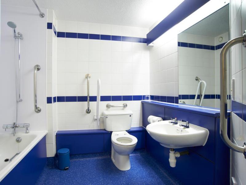 Travelodge London Raynes Park Luaran gambar