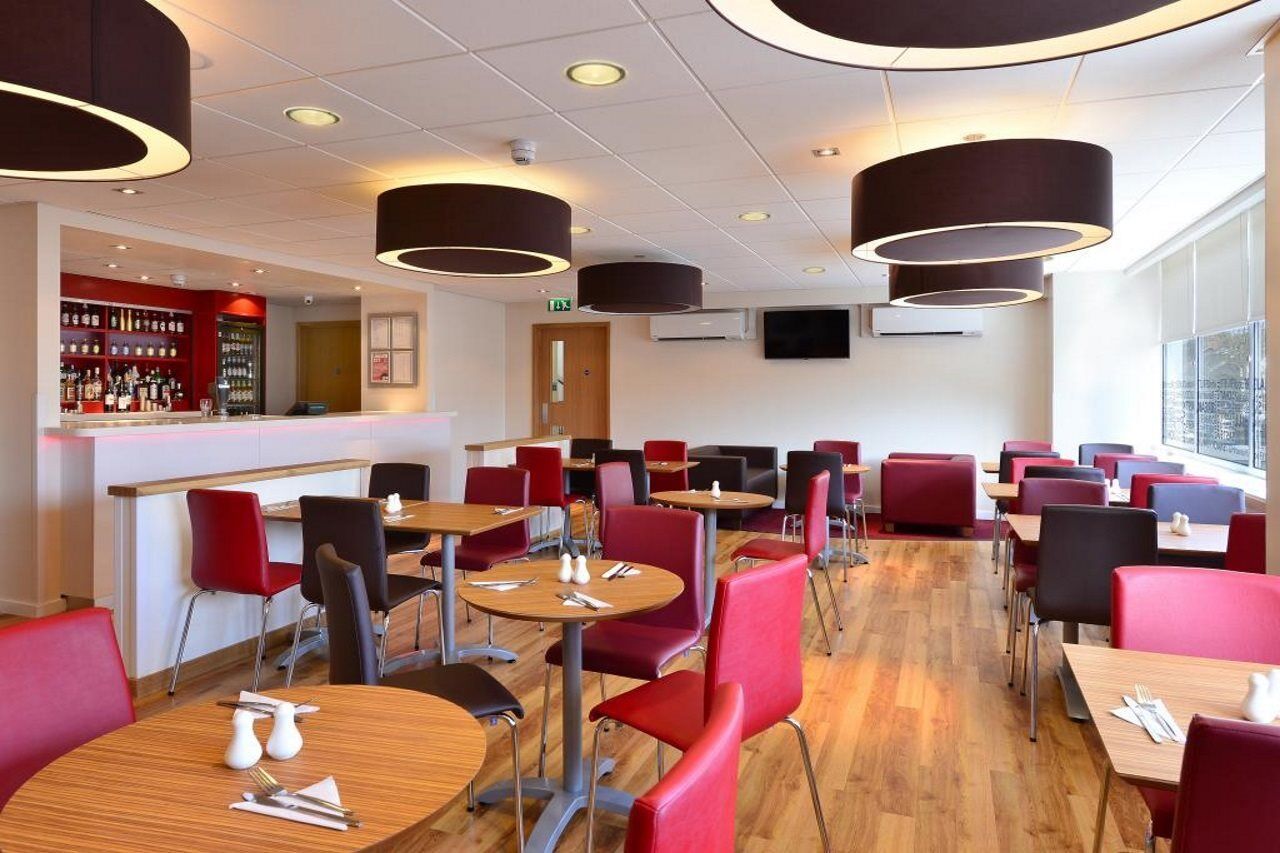 Travelodge London Raynes Park Luaran gambar